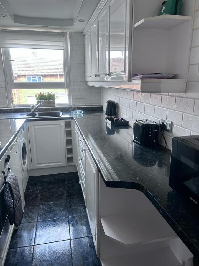 Parsonage Leys Harlow Exterior photo